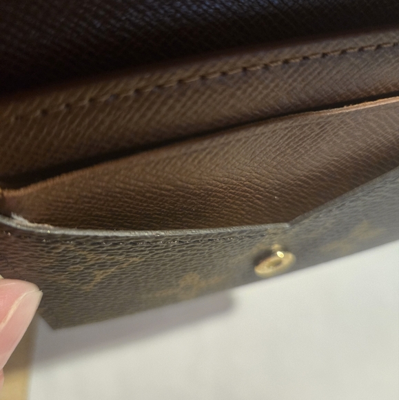 Athentic Louis Vuitton Envelope Business Card Holder - Picture 8 of 11